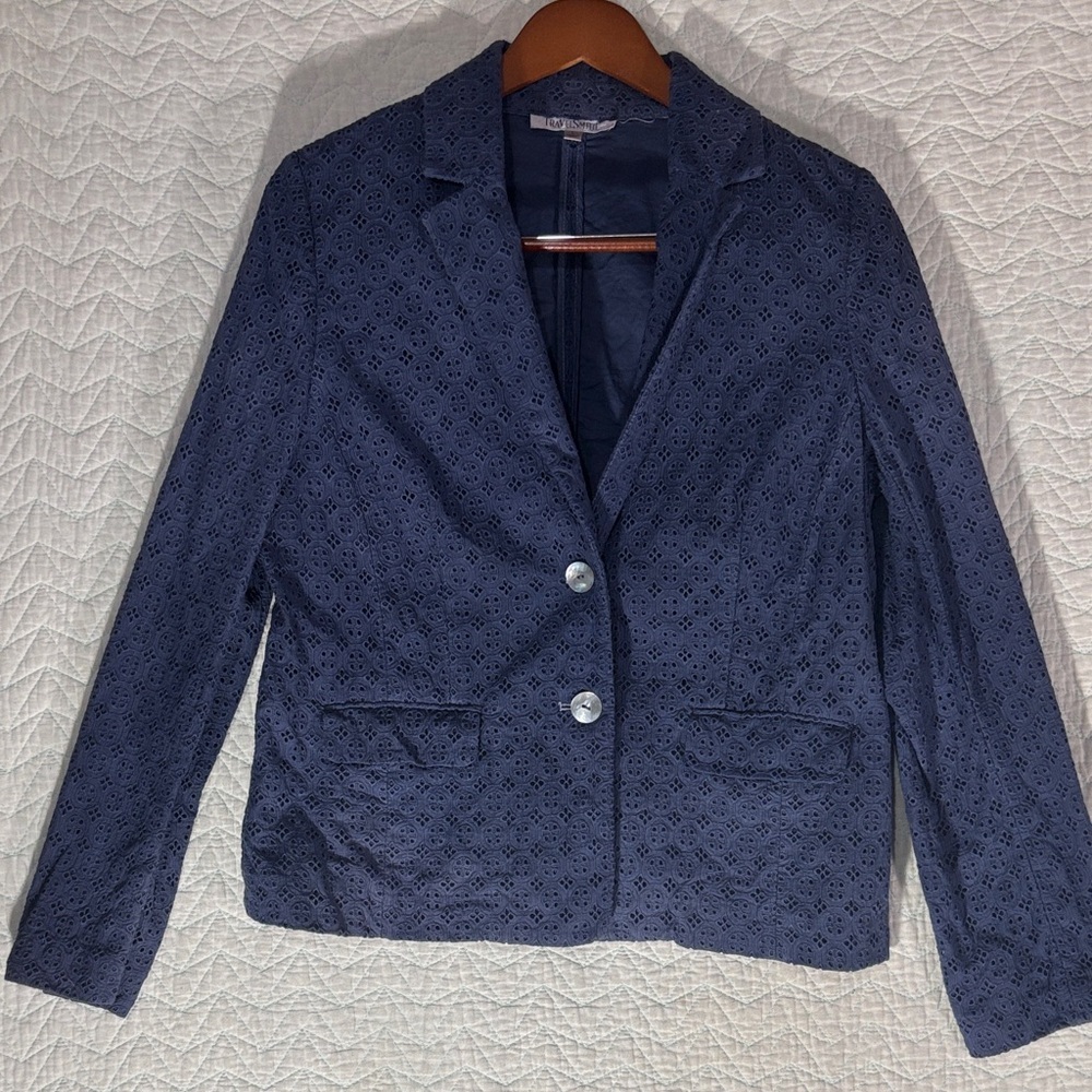 TravelSmith Navy Eyelet Notch-Lapel Blazer